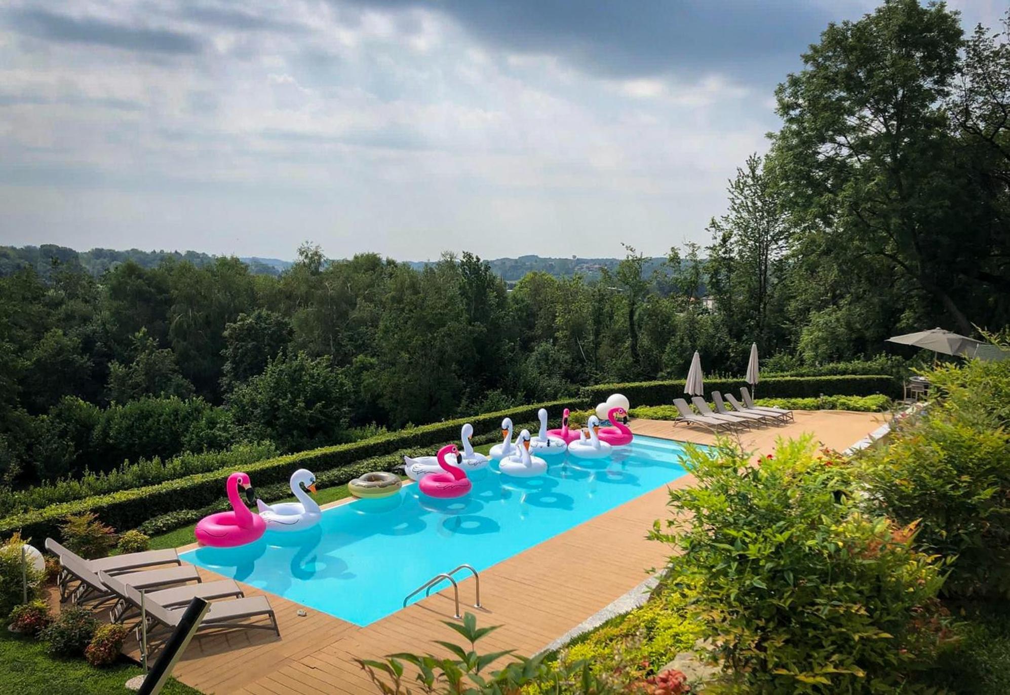 Casale Raffaello B&B Como Albese Con Cassano 외부 사진