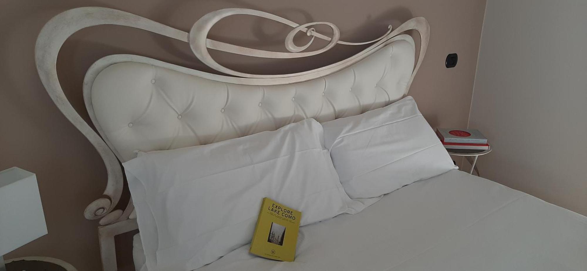 Casale Raffaello B&B Como Albese Con Cassano 외부 사진