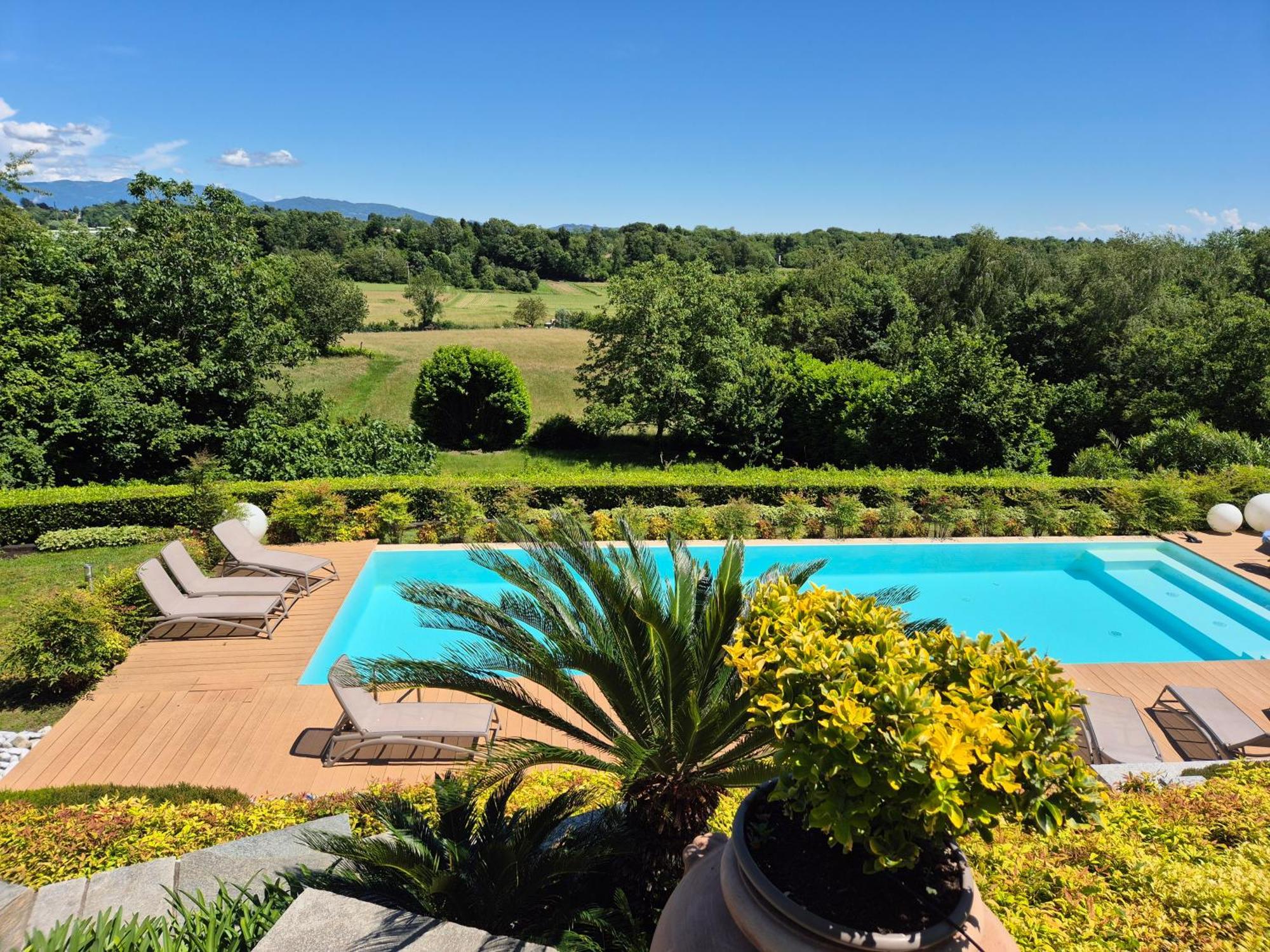 Casale Raffaello B&B Como Albese Con Cassano 외부 사진